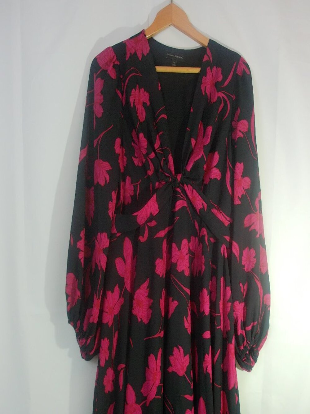 Banana Republic Black Pink Floral Twist Front Dress Size 10 Long Sleeve